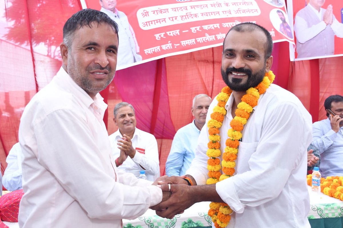 ajay_fooji's tweet photo. मखमली रास्ते आए ना हिस्से में मेरे, 
हमारा तो संघर्षों से गहरा नाता है।

अच्छे वक्त में सिर्फ कश्तियां खरीदी जा
सकती हैं,तैरना तो बुरा वक्त ही सीखता है। https://t.co/XhxVBvWGc4