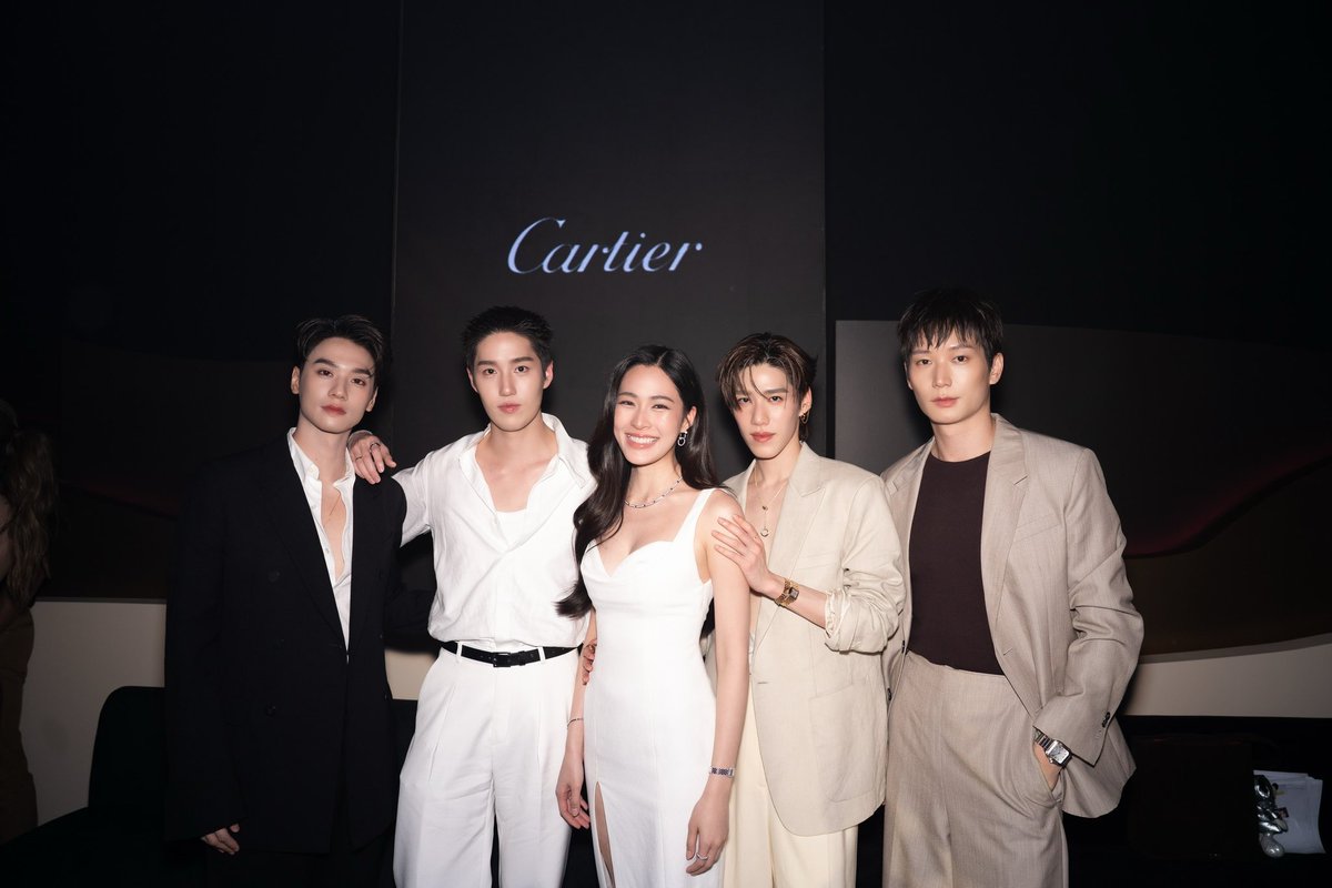 ขอบคุณรูปจากค่ายเก่งค่ะ🙏

LINGLING X CARTIER
#LinglingCartierParty
<a href="/linglingsirilak/">linglingsirilak</a> 
<a href="/Cartier/">Cartier</a> #cartierthailand