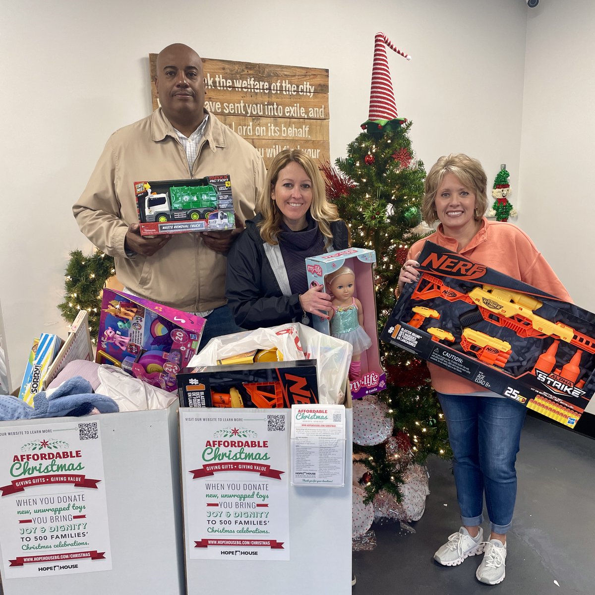 Christmas is 97 days away, and we need your help to collect #toys for Affordable #Christmas! We're looking for local businesses, churches, and groups to serve as #donation drop-off locations. Let us know if you want a box delivered to your building: hopehousebg.com/christmastoys