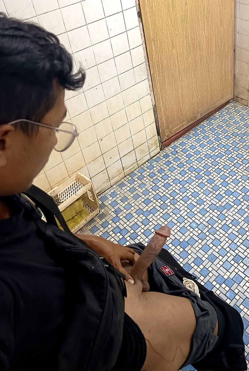 PussyHunterr tweet media