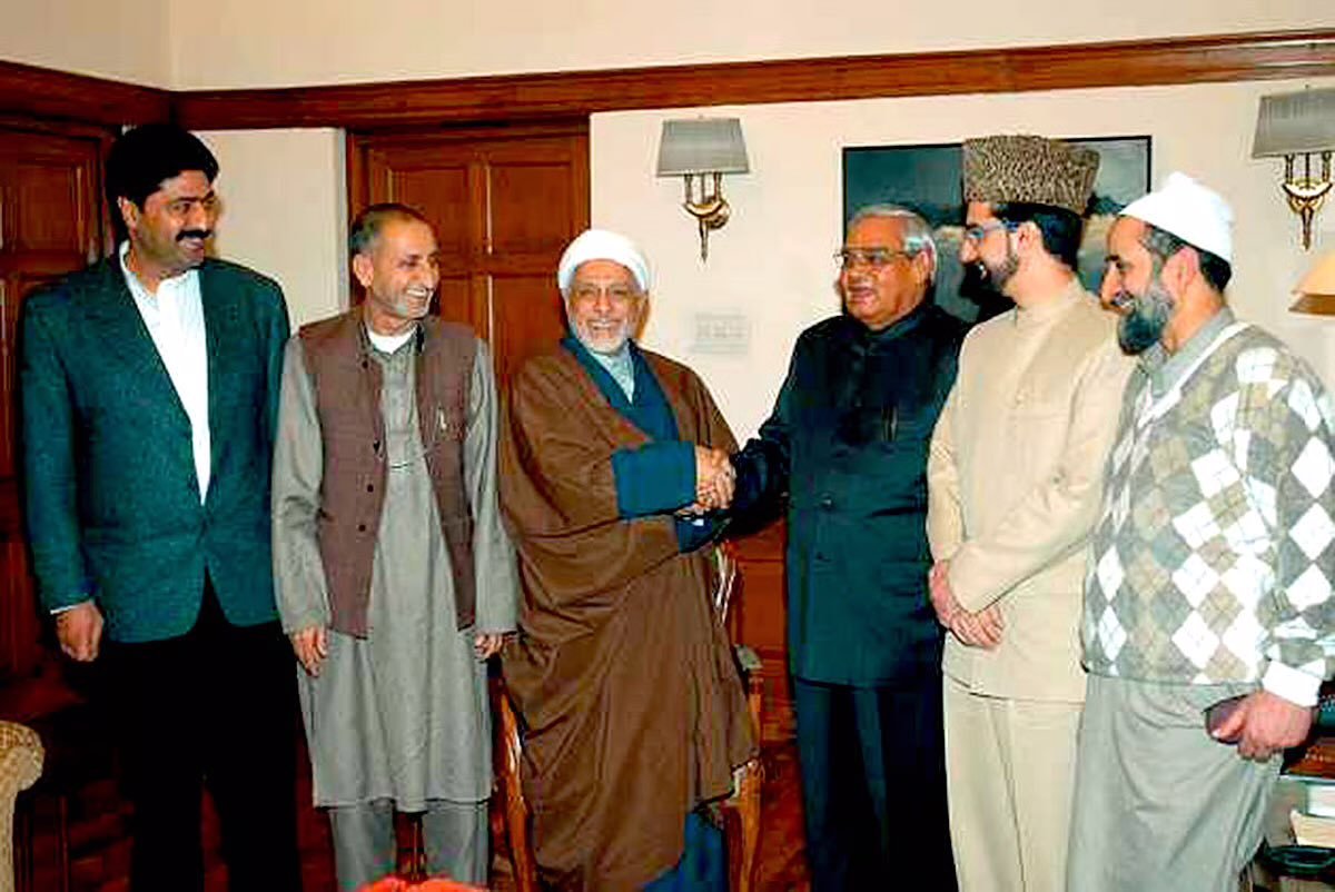 GosawiJite35010's tweet image. तेरे वाला नपुंसक है क्या जो कांग्रेसी का चू$ रहा है? 

न से निकम्मा
न से निठल्ला
न से नाकाम
न से नाकारा
न से नफरती
न से नमूना
न से नंगा
न से नपुंसक

और

न से नरेनदर

#MyModiStory🤣
#PMModiAt75
#VoteChorGaddiChhod 
#OperationSindoor
#TrumpTariffs 
#NarenderSurender