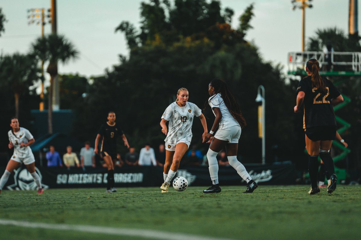 wvuwomenssoccer's tweet photo. Florida archives 🗂️🌴

#HailWV https://t.co/basb29FtyC