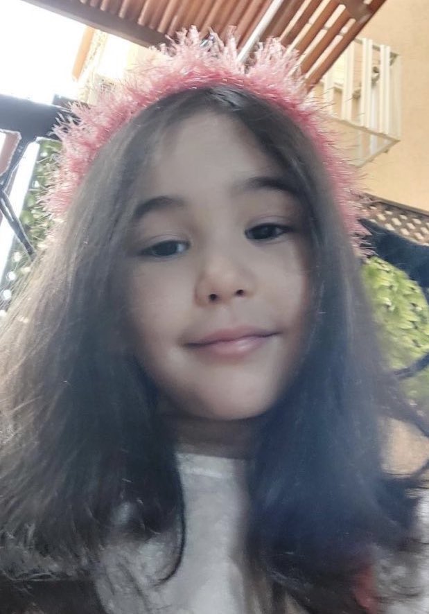 My name is Maryam. I'm hungry and I need your help🙏🤍

If you're reading this please don't scroll past just leave a “.” to show you see me

chuffed.org/project/help-m…