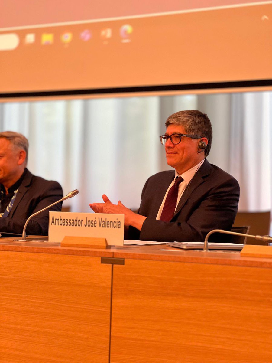 Ecuador_OMC's tweet photo. #WTOPublicForum 2025 | Emb. José Valencia interviene en sesión “Enhance, Create, Preserve Indigenous Trade Leadership” ECU🇪🇨 NZ🇳🇿AUS🇦🇺

La participación de Pueblos Indígenas y comunidades locales en el comercio es esencial: reglas claras, inclusión real y protección de saberes 💪🏾 https://t.co/4P9eJE2ehB