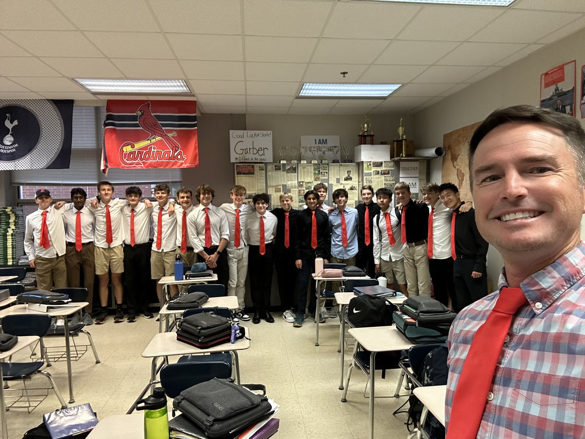 Coach_GTXC's tweet image. On Friday, we wear ties! Looking forward to the squad racing this weekend! Let’s gooo! #commit #GTXC