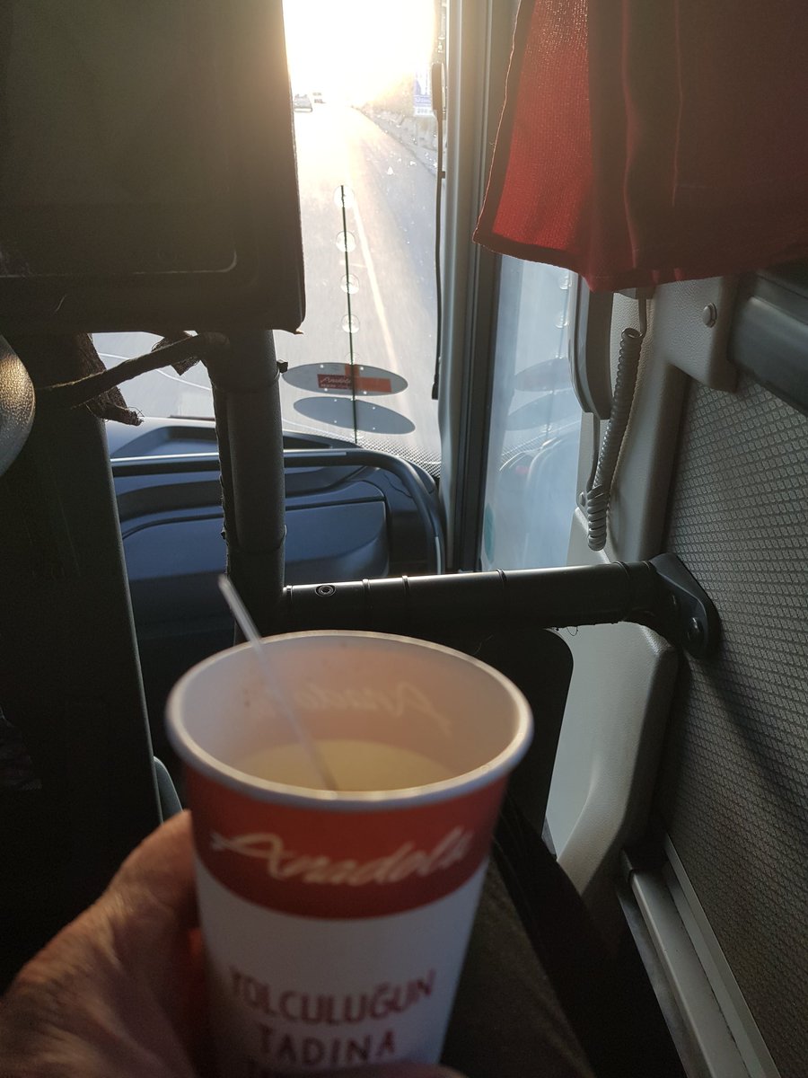 Uzun zaman oldu yolculuk yapmayalı   hep bir özlem şükür bugün bitiyor 😊
Cümleten akşamınız hayırlı olsun☕🙋‍♀️