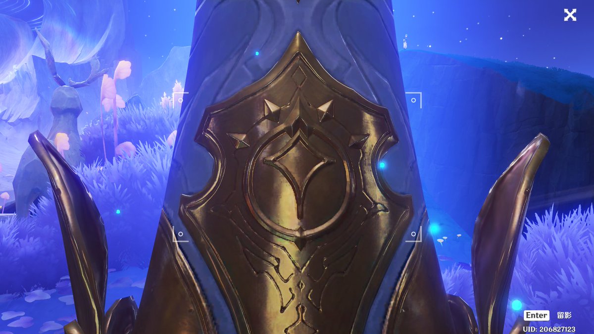 #原神 发现挪德卡莱的新月神像在帕哈岛和伦波岛是被当成能源抽取能量(?)的，只有在希汐岛的神像是满神瞳的状态。
但是希汐岛的神像上那几个星星不像其他满级神像一样发光。
或许这就是为什么叫“新月神像”，而不像其他地区是“七天神像——X”吧。🤔