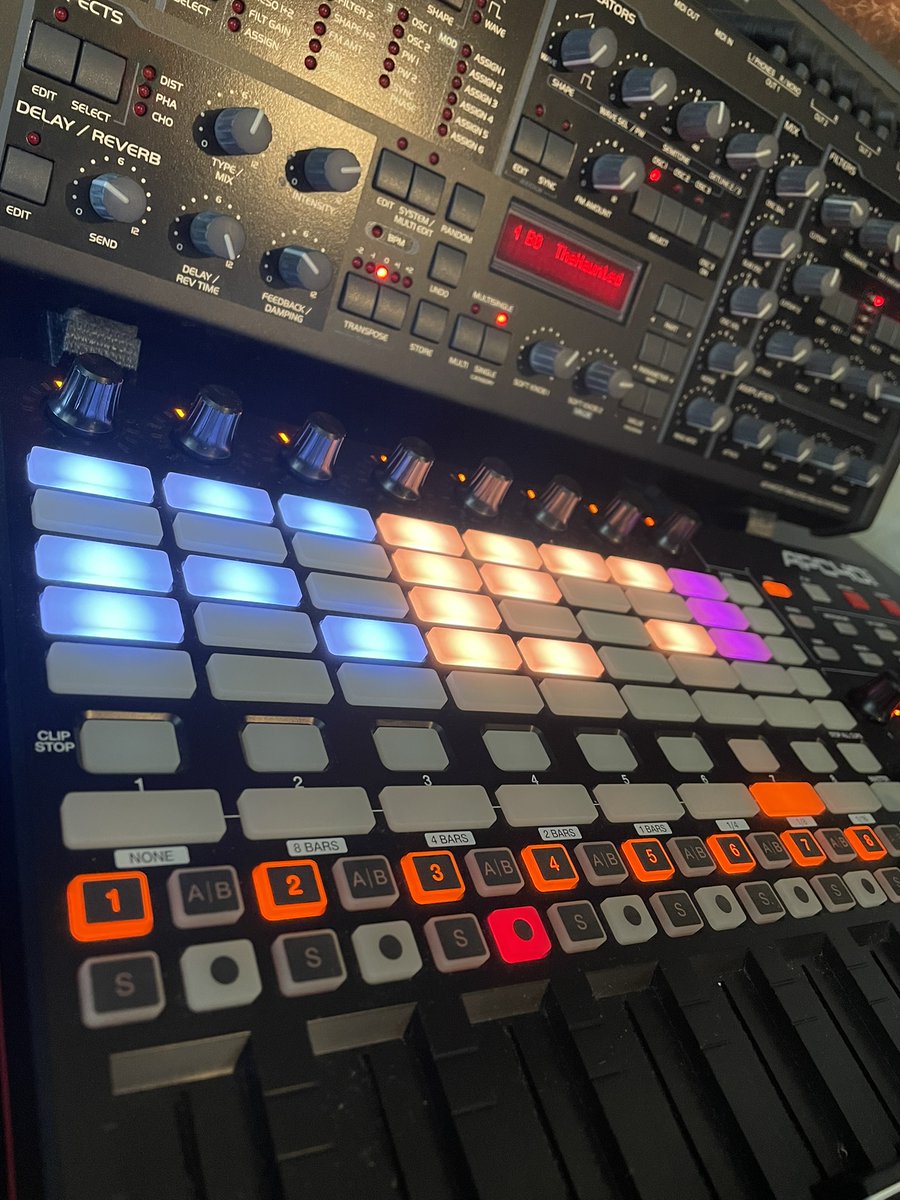 adrenakrohm's tweet photo. I see @Akai_Pro have re-released the APC40 Mk2 due to popular demand.
Definitely a step in the right direction, however they need to make one with an integrated audio interface.
Just the need for one item for live performance: yes, please.
#abletonlive #akaiapc40 #akaiapc https://t.co/eQAOgaOMxS