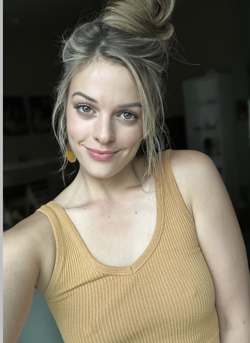 brixgnf's tweet image. Life goes on been in a rough relationship and still move on