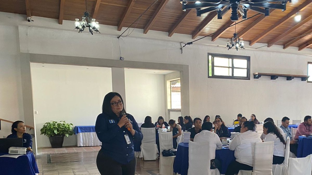 PDHgt's tweet image. 📍#AltaVerapaz
Como parte del fortalecimiento institucional, la @PDHgt por medio de la Secretaría de #AccesoALaInformación Pública #SECAI continúa con el desarrollo de las jornadas de capacitación en distintos departamentos del país, con el objetivo de brindar herramientas