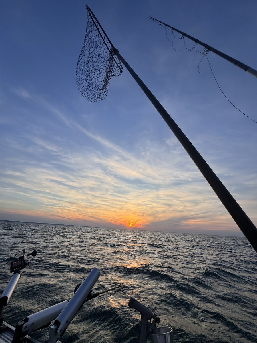 bigredoil's tweet photo. A fantastic day on the water with our customers and friends at @whyteautopartsinc! 🎣 Huge thanks to everyone for your support and for joining us for a fun day of fishing and soaking up this beautiful September weather ☀️ 

#custonerappreciation  #niagarafishassassins #bigredoil https://t.co/t2HadLEC6d