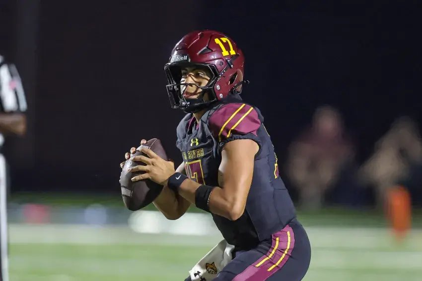 Wyatt Davis (@wyattdalton4) on Twitter photo My heart is heavy for this one right here. You won’t meet a better person. He’s always been a hell of competitor. Please keep <a href="/iangaelgonzalez/">IAN GAEL GONZALEZ RIOZ | QB</a> in your thoughts & prayers.🇲🇽 My heart is heavy for this one right here. You won’t meet a better person. He’s always been a hell of competitor. Please keep <a href="/iangaelgonzalez/">IAN GAEL GONZALEZ RIOZ | QB</a> in your thoughts & prayers.🇲🇽