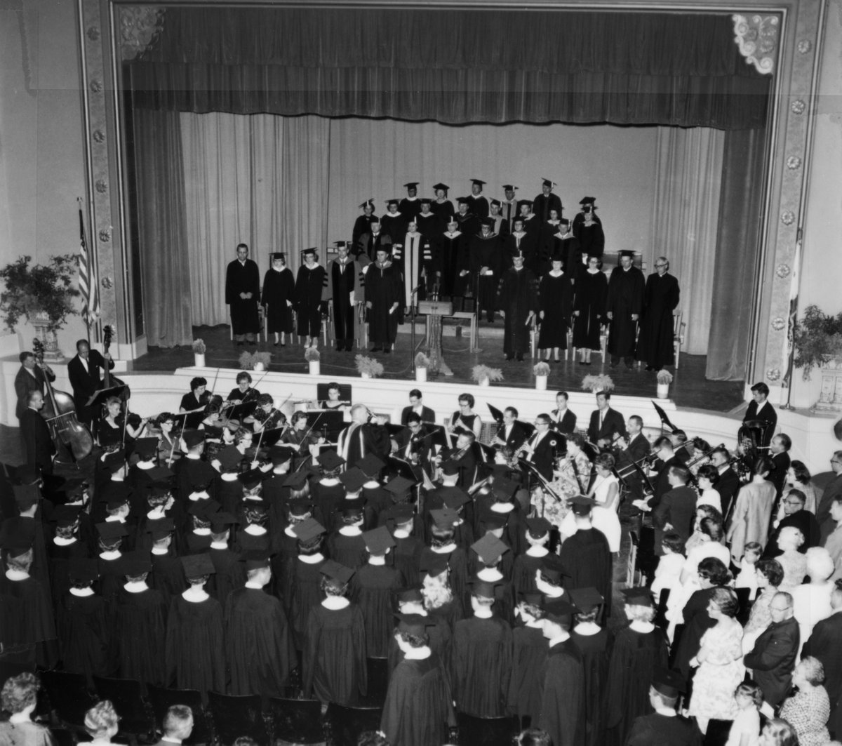 stan_state's tweet image. #FlashbackFriday 🎓 In 1961, #StanState held its first Commencement at the Turlock High auditorium. Now, on our 65th anniversary, thousands of Warriors have carried that legacy of pride and success. ❤️💛 #StanState65
