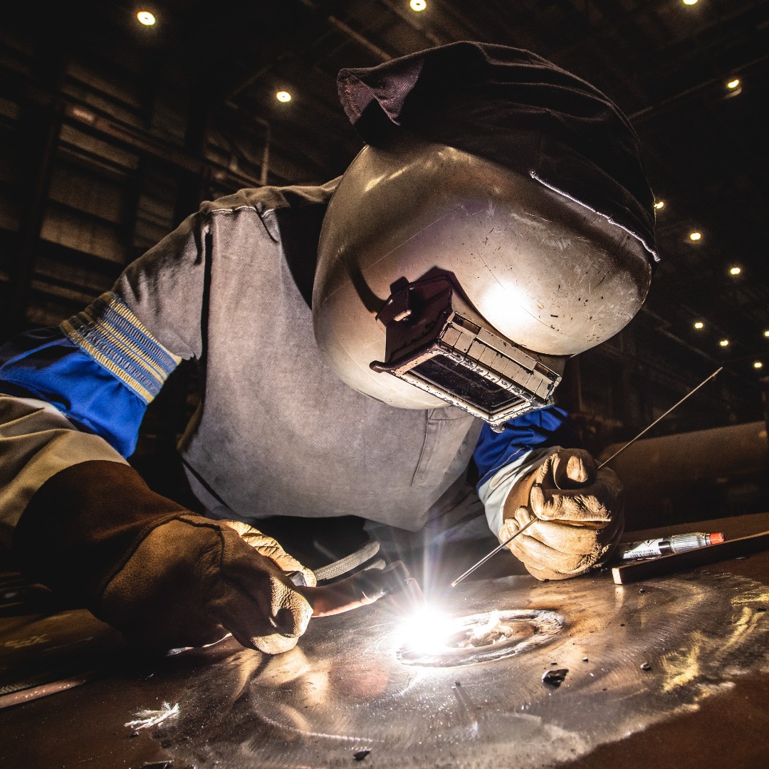 WeAreHII's tweet image. #NationalTradesmenDay is a call to honor workers who specialize in trades of all kinds for their essential services. HII thanks the men and women of our workforce for laying the foundation for us to achieve our mission of service. 🛠️

HII.com/careers

#BuildIt