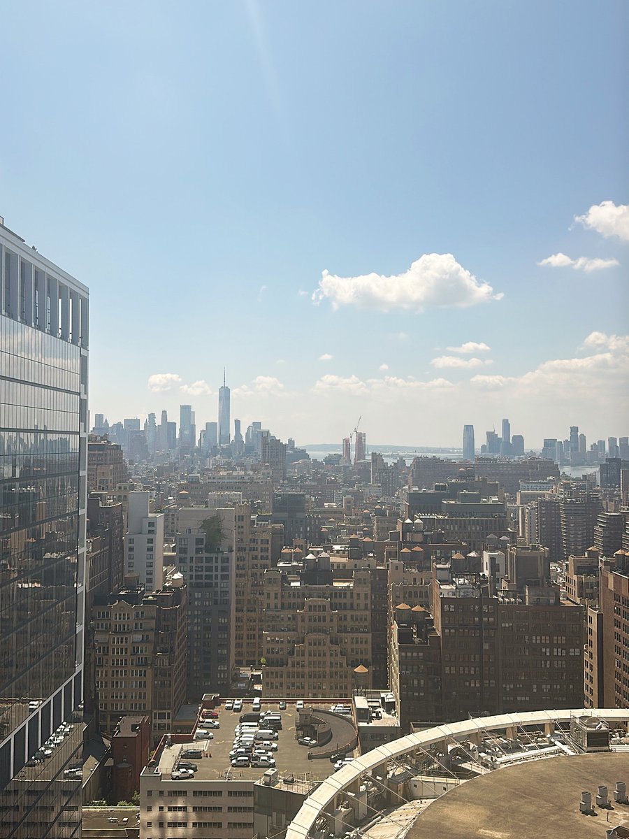 Friday views from the jobsite!🌇

#NewYorkCity’s skyline is more than just an iconic view—it’s a reminder of the responsibility we carry in shaping the construction industry for generations to come. Proudly laying the groundwork for a stronger tomorrow.

#NYC #WBE #Construction