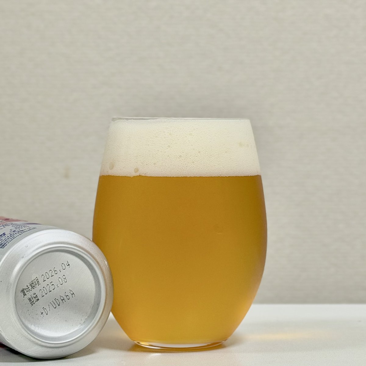 とても美味しかったので500mlでやり直し
🍺 ザ プレミアムモルツ 魅惑の香り
📍 サントリー
ラガーではなくエール 6%
クリーミー青りんご、まろやかでフルーティー。塩味にも感じる出汁的旨みがとても良いね。モルツらしい味わいとフルーティーさ、出汁感の独特な味わい。うましうまし！