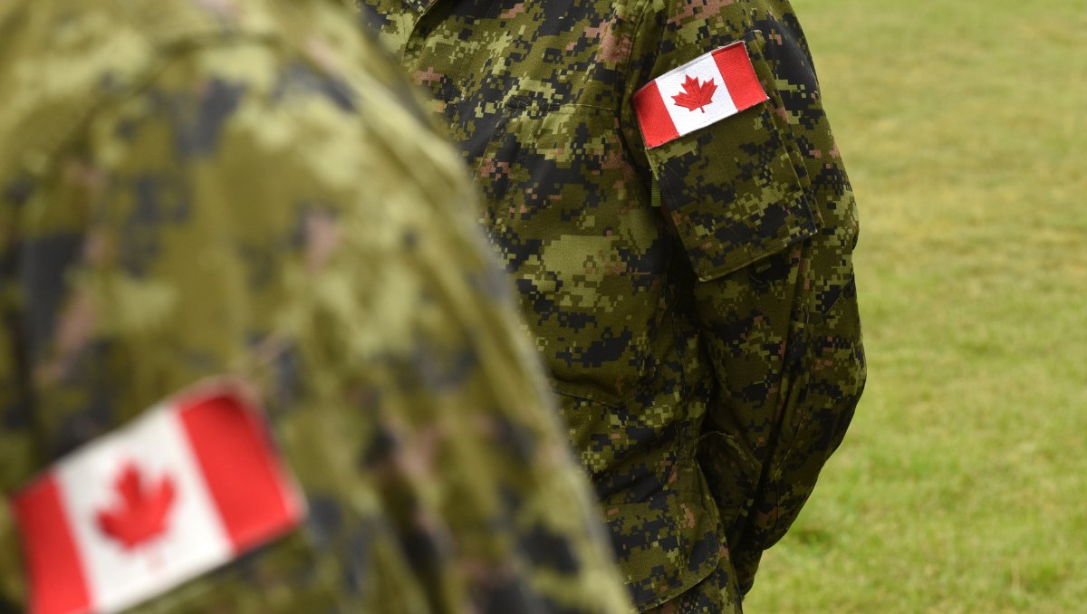 💪 Minister McGuinty issued the following statement for Military Family Appreciation Day:  “We honour not only <a href="/CanadianForces/">Canadian Armed Forces</a> members, but their spouses, children, parents, siblings, and loved ones who stand steadfastly by their side." loom.ly/MZsC1mE

#CDRmagazine