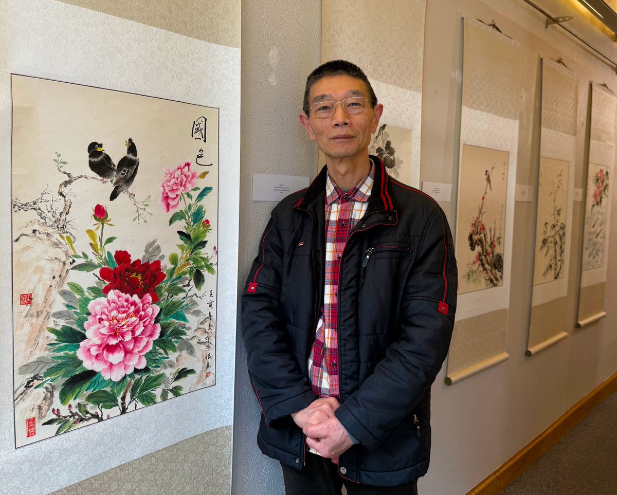 thelinenhall's tweet image. Many thanks to artist Michael Rong-Gen Yin who gave us all a fascinating insight into his creative process this afternoon at The Linen Hall to launch the Blossom: Contemporary Chinese Painting exhibition and to kick start Culture Night Belfast.

The exhibition will now run until…