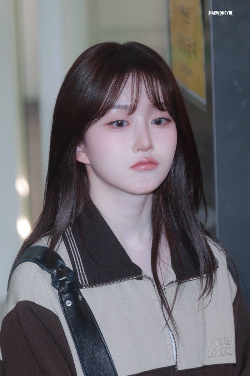 250919 HQ

볼살🫳🏻🫳🏻

#NMIXX #엔믹스
#해원 #HAEWON