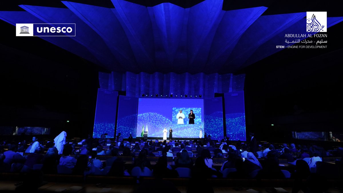 moment has arrived.
Five brilliant minds. One global stage.

انطلاق حفل إعلان الفائزين بجائزة اليونسكو الفوزان الدولية، نحتفي بالمبدعين في مجال STEM حول العالم!

Cinq esprits d’exception. Une scène mondiale.
La science s’illumine à Paris.