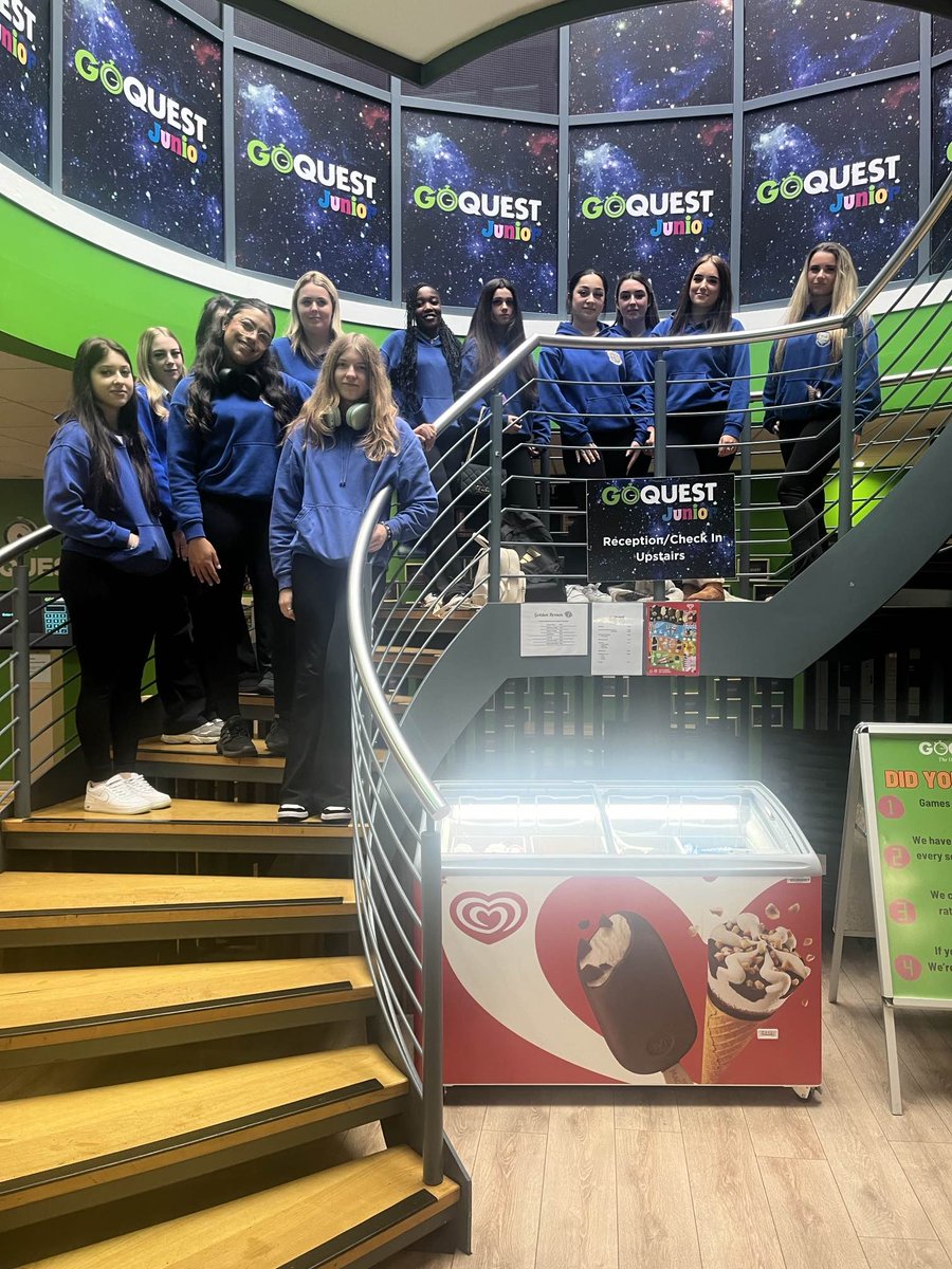 MeanscoilMhuire's tweet image. A fun mix of physical, skill-based & mental challenges. Well done to Team TY/LCA consisting of Katie Eva,Timea, Aileen & Julia who recorded the winning score of 194. #challengeyourself #FunAndFitness #FunAndLearning #schooldaysmemories @CeistTrust @Longford_Leader @OfficialLDGAA
