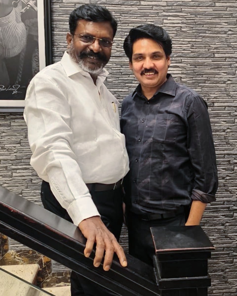 Mukthar Ahmed A (@amuktharahmed1) on Twitter photo லண்டன் பயணத்தை முடித்துவிட்டு சென்னை திரும்பிய எழுச்சி தமிழர் தொல்.திருமாவளவன் அவர்களுடன்..
<a href="/thirumaofficial/">Thol. Thirumavalavan</a> <a href="/vckitwingoffi/">VCK IT WING</a> லண்டன் பயணத்தை முடித்துவிட்டு சென்னை திரும்பிய எழுச்சி தமிழர் தொல்.திருமாவளவன் அவர்களுடன்..
<a href="/thirumaofficial/">Thol. Thirumavalavan</a> <a href="/vckitwingoffi/">VCK IT WING</a>