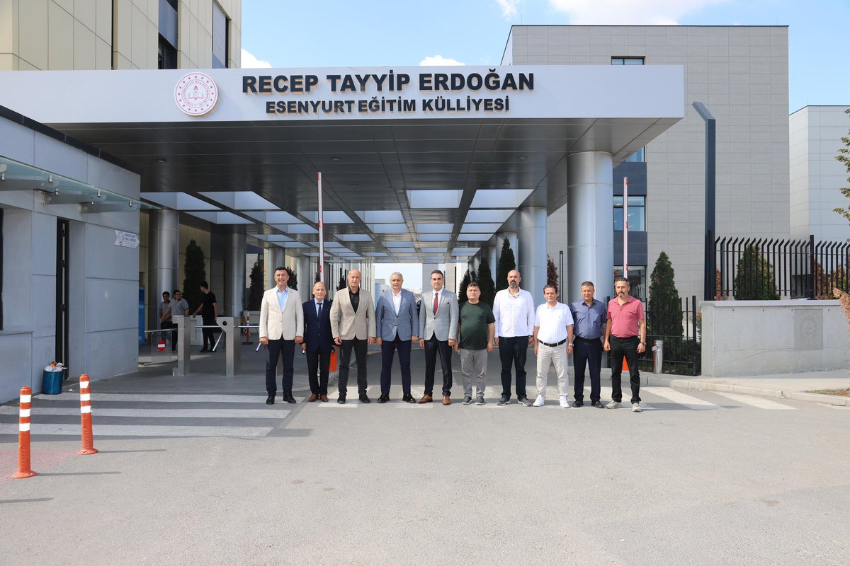 Milletimizin İradesi, Devletimizin Gücü, İBB’nin Acziyeti

📍 Esenyurt’ta yükselen Recep Tayyip Erdoğan Eğitim Külliyesi, 320 derslik, 88 laboratuvar, spor ve konferans salonlarıyla Türkiye’nin en büyük eğitim yatırımlarından biri oldu.
👩‍🎓 9011 öğrencimiz yeni eğitim-öğretim