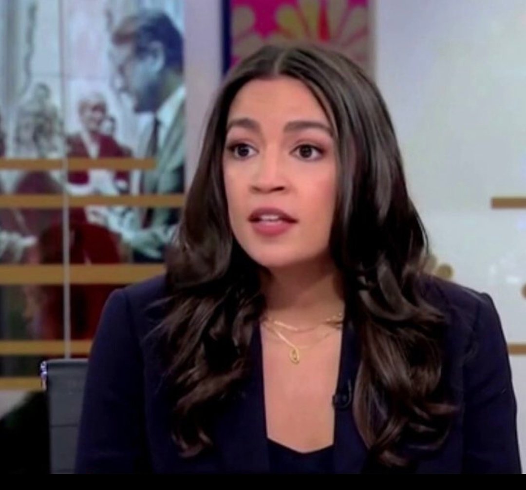 Who else thinks AOC is a complete and total shit-bag!!?