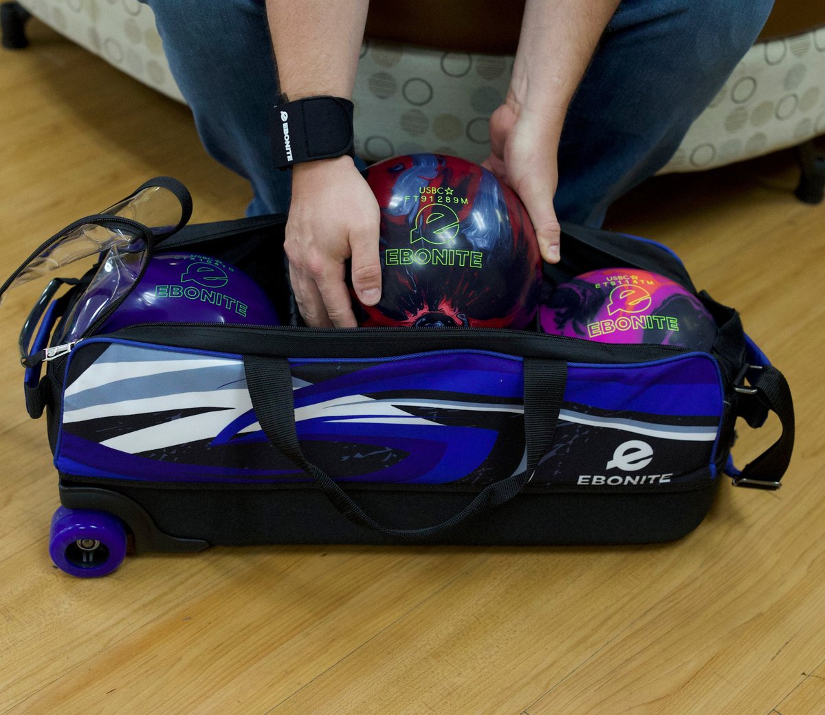 What's in YOUR bag?
#EboniteBowling #BowlToWin