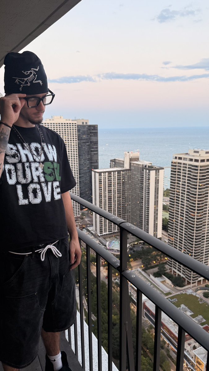 Tonight. 12 EST  clubdevotedlife.us