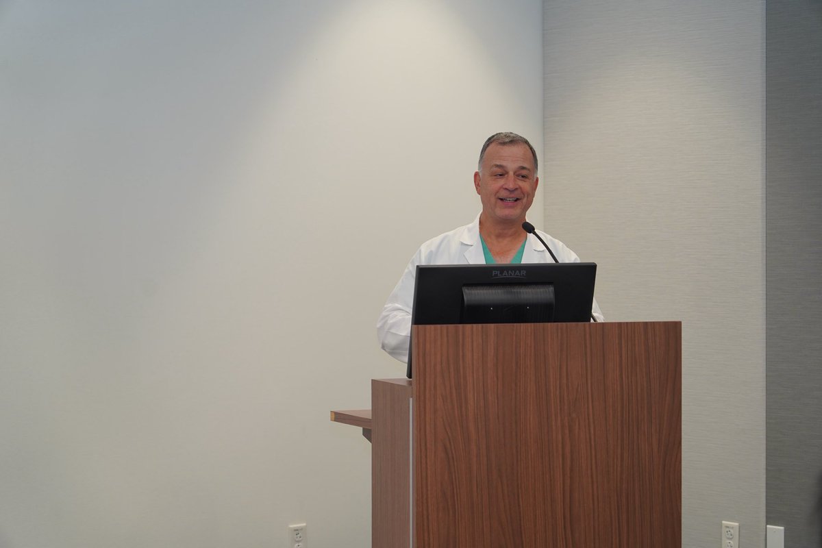 AllanLeviMD's tweet photo. ✨This morning we celebrated the retirement of Dr. Roberto Heros from his Jacskon administrative position.
His dedication, leadership, and kindness have inspired generations in neurosurgery. Thank you, Dr. Heros!
#UMNRS #UMNeurosurgery #MedEd https://t.co/8JzDIgHm7l