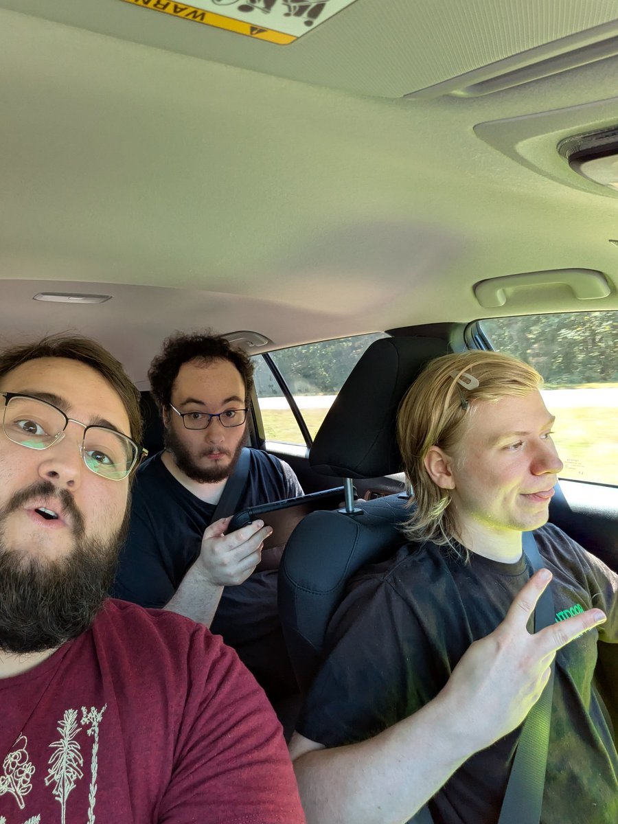 C_Splash tweet media