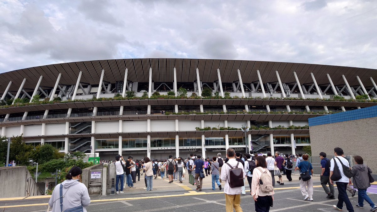 行ってみた。
国立競技場！
