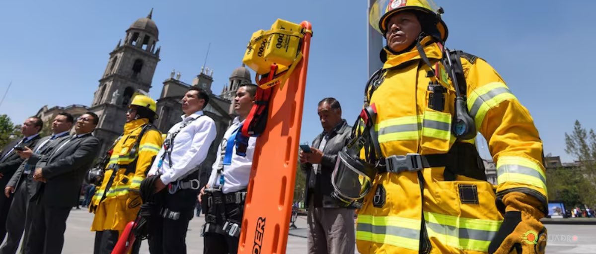 🚨 Hoy a las 12:00 h se realiza el #SimulacroNacional2025.
Por primera vez, la alerta sísmica llegará a tu celular 📱.
🔹 ¿Cómo funciona?
🔹 ¿Qué pasa si no recibes la notificación?
👉 Te contamos todo:

quadro24.mx/simulacro-naci…

#México #Prevención