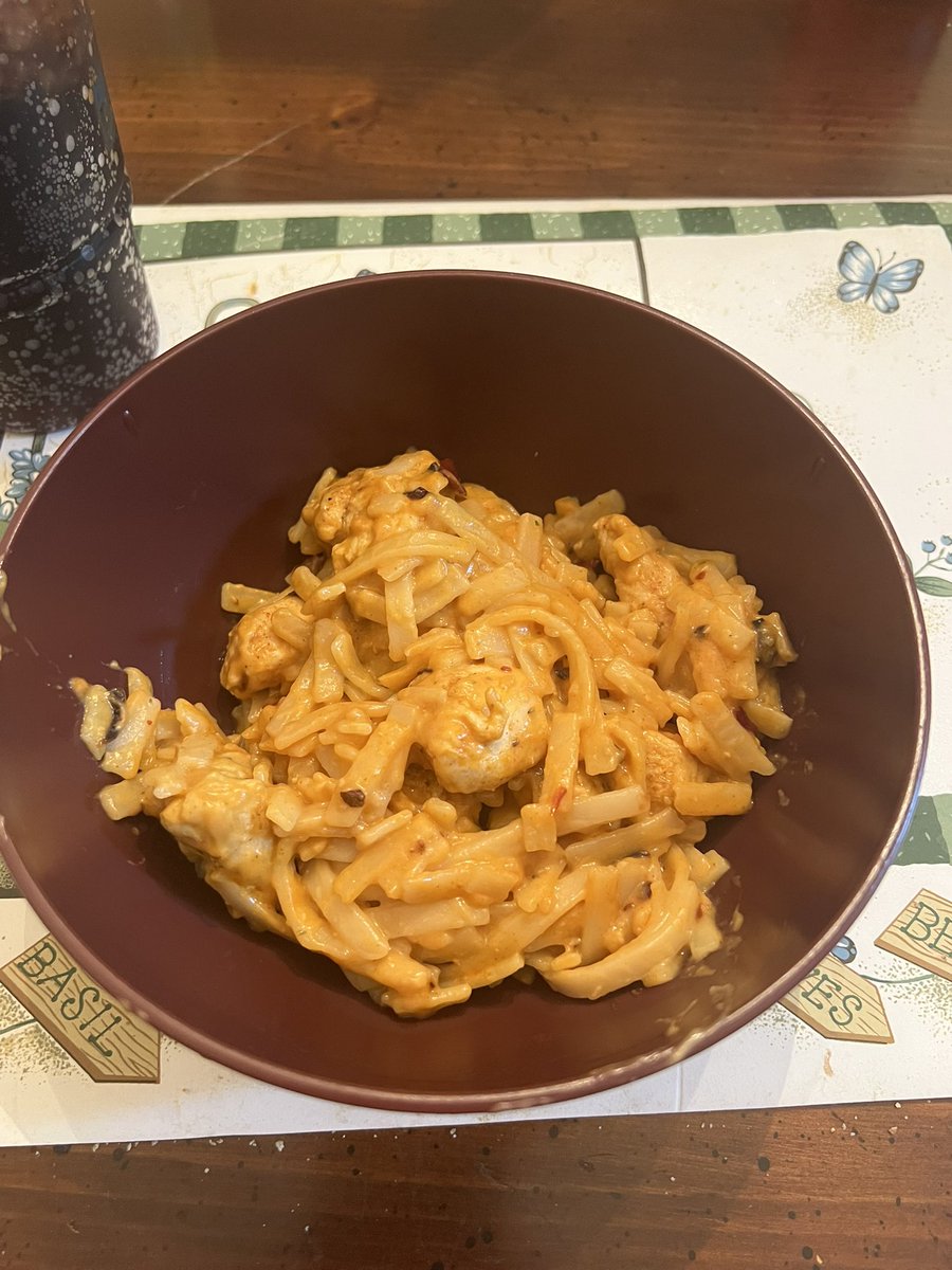 sammy in a bottle 🧞‍♂️ tweet media