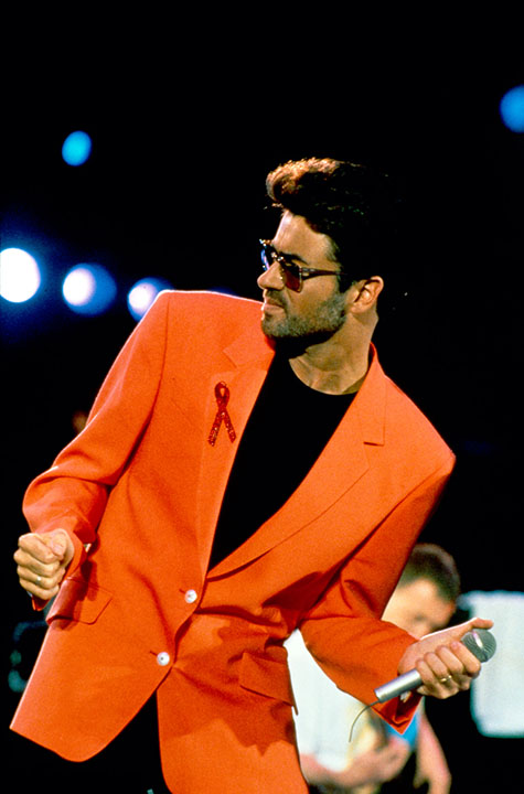 George performing at The Freddie Mercury Tribute Concert, 1992 🧡