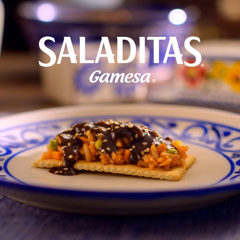 ¡El sazón de México está en cada mordida! 🇲🇽 

¿De qué rincón del país eres y con qué platillo típico o combinación única disfrutas tus Saladitas®?

Comparte tu creación, etiqueta a <a href="/Saladitas_Mx/">Saladitas Mx</a> y sumaremos las más originales a nuestro hilo de sabores mexicanos.