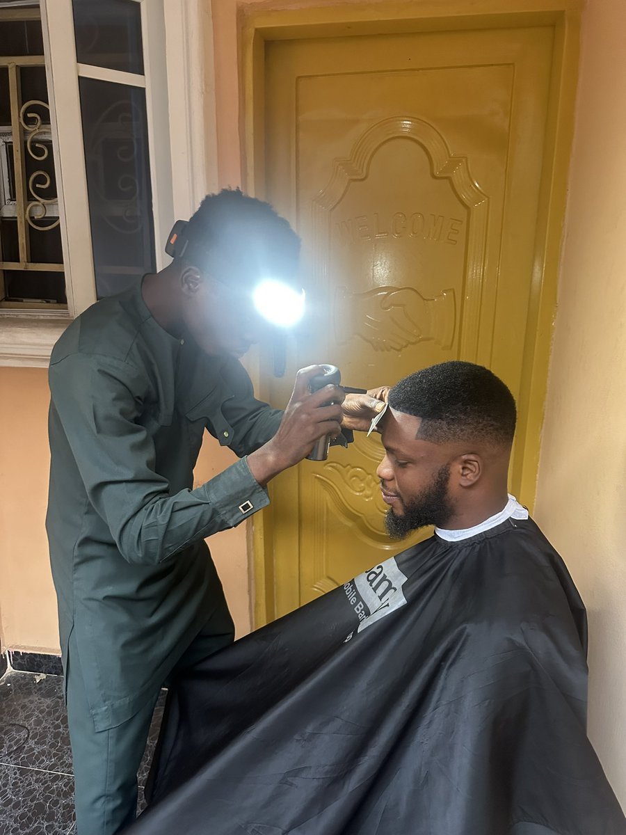 My barber don do him magic again 💇‍♂️🔥