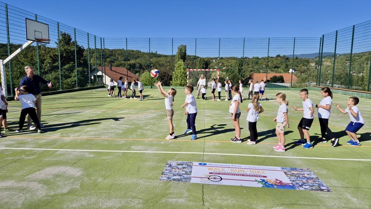 HFI1995's tweet image. Youngsters in #Croatia have been active in #WalkRunBike events organised by @HumanityFirstHR