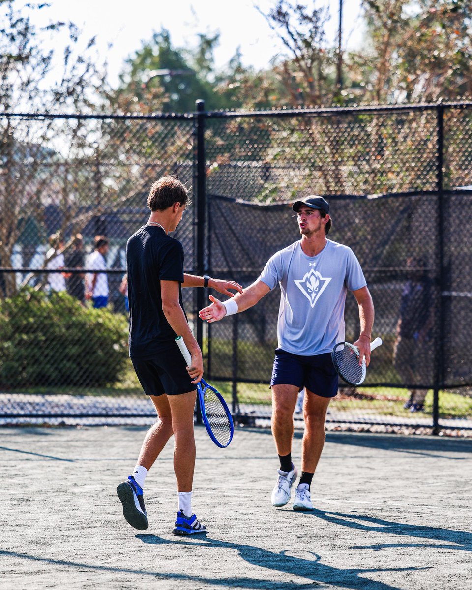 day ☝️

#SeahawkTennis