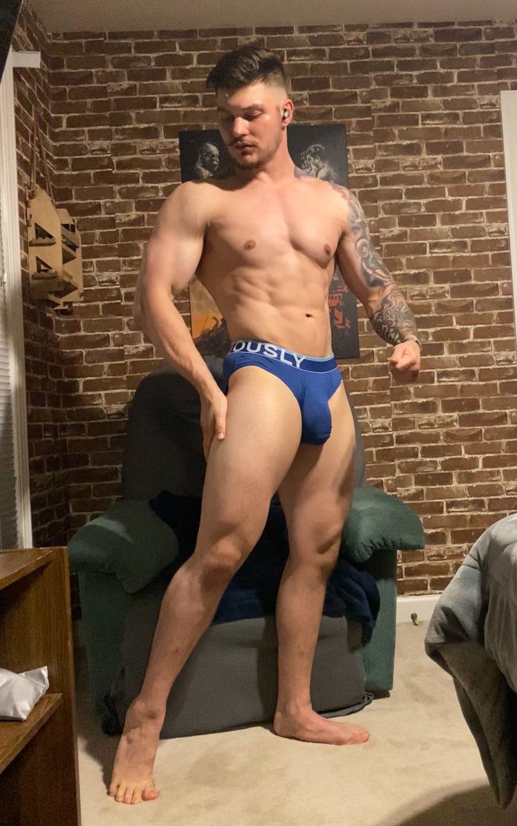 Master_Zims_3's tweet photo. #gym #fit #pride #confidence https://t.co/6TuuGbxIBj