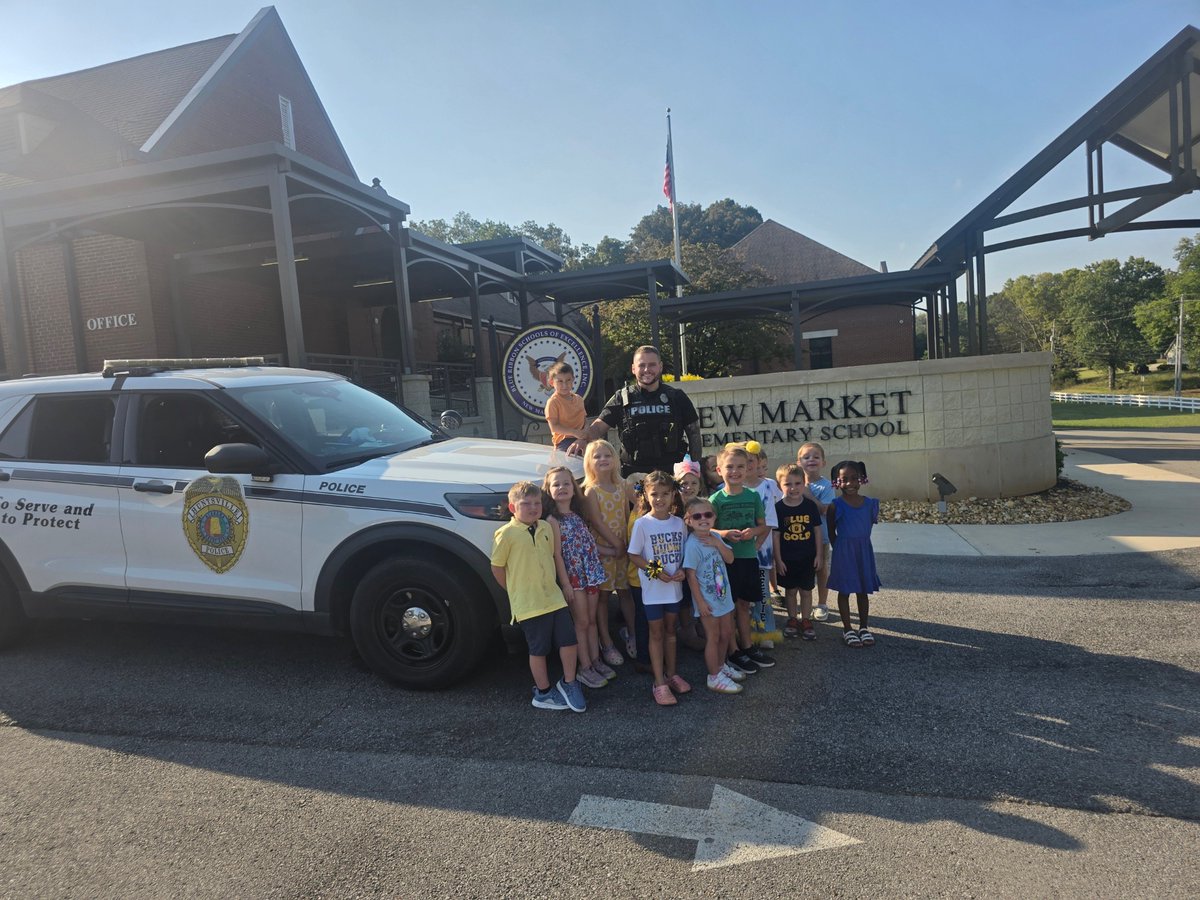 Thank you New Market Elementary School for allowing one of our School Resource Officers, Officer Massey, to visit some of your students on Friday, Sept. 19!

Students got a hands-on look at some of his gear, explored his patrol car and asked all their burning questions!👮‍♂️💙