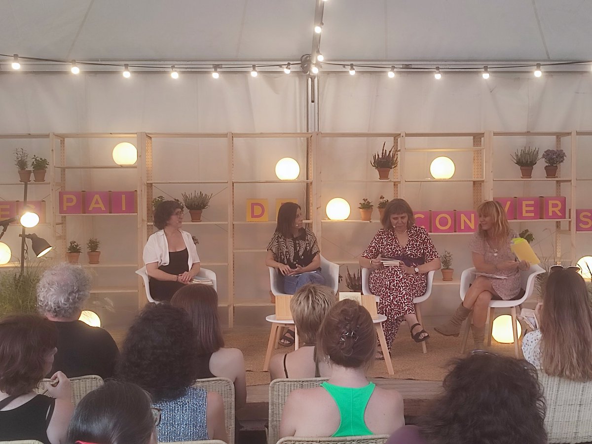 A <a href="/LaSetmana/">La Setmana</a>, amb <a href="/MontseAlbetsR/">Montse Albets</a>, Anna Gual, Gemma Casamajó i <a href="/iolandabatalle/">Iolanda Batallé Prats</a>: