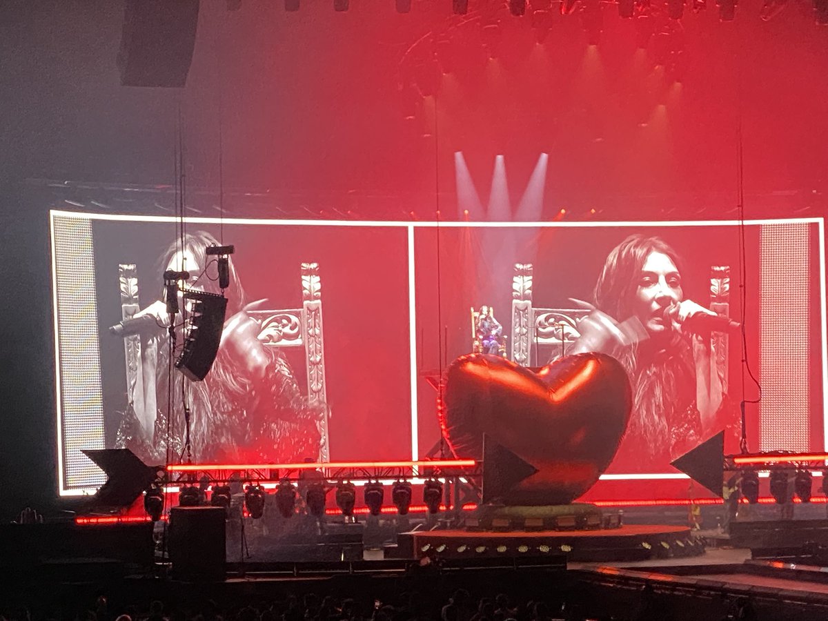 Isabel Uribe tweet media