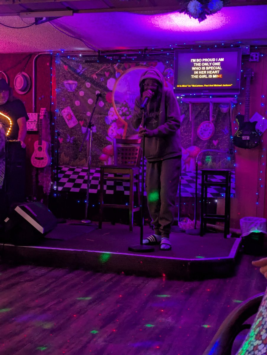 Restless Mosaic (@restlessmosaic) on Twitter photo Two weeks ago, this Grammy-nominated rapper was in <a href="/Bandcamp/">bandcamp</a>'s Essential Releases post.
Last night, he insisted on karaoke when he came up for my 40th birthday.
So here's Declaime doing "The Girl Is Mine" by Paul McCartney and Michael Jackson. Two weeks ago, this Grammy-nominated rapper was in <a href="/Bandcamp/">bandcamp</a>'s Essential Releases post.
Last night, he insisted on karaoke when he came up for my 40th birthday.
So here's Declaime doing "The Girl Is Mine" by Paul McCartney and Michael Jackson.