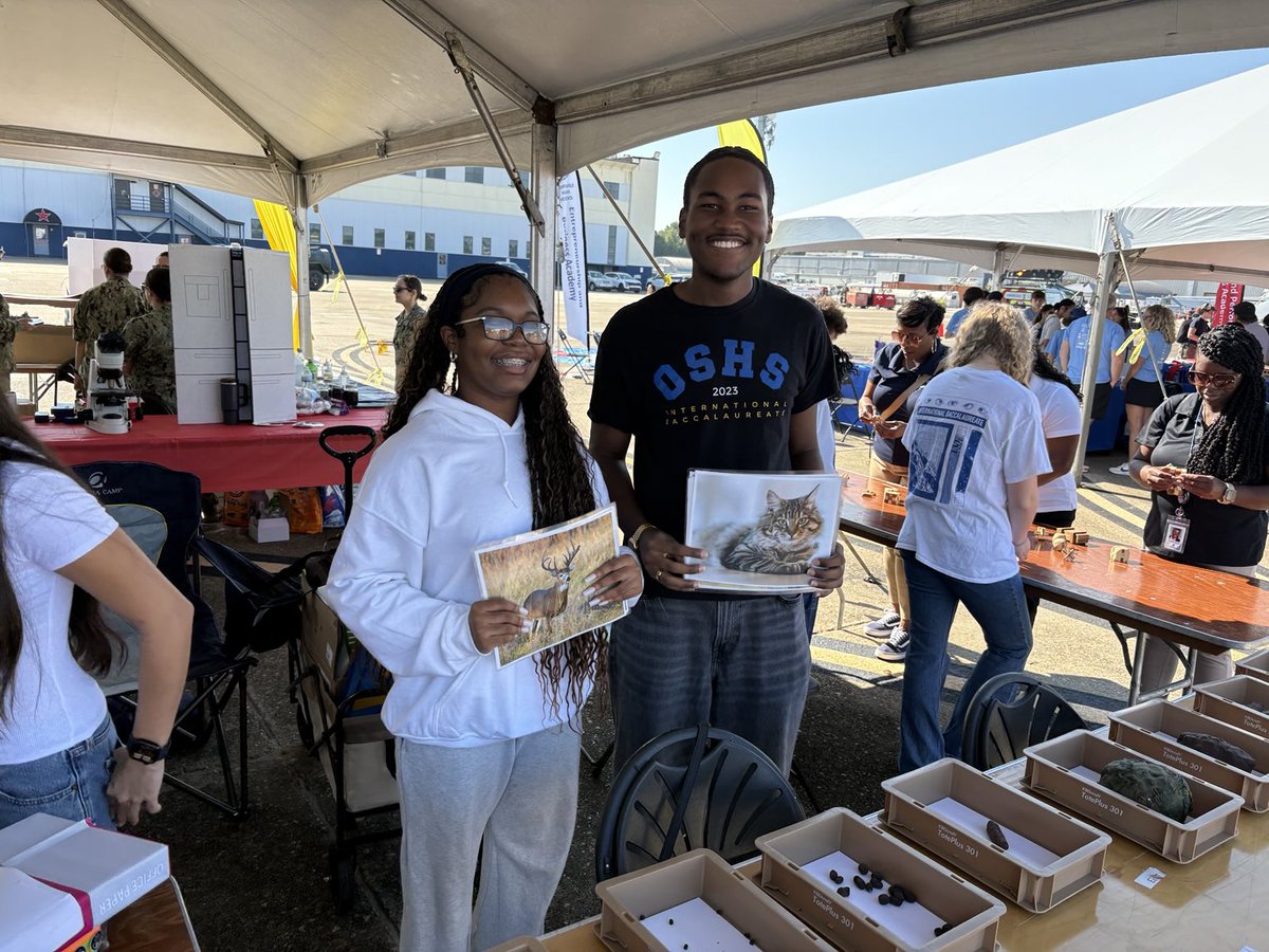 drjcotton's tweet photo. Having a blast at the ⁦⁦@nas_oceana⁩ STEM Airshow with our ⁦@cpschoolsva⁩ academy students, all 5th graders, and Board Member, Mr. Norman Pool! ⁦@GrassfieldSTEM⁩ ⁦@OscarSmithHigh⁩ ⁦@SMACreek⁩ https://t.co/7MKmgf31n5