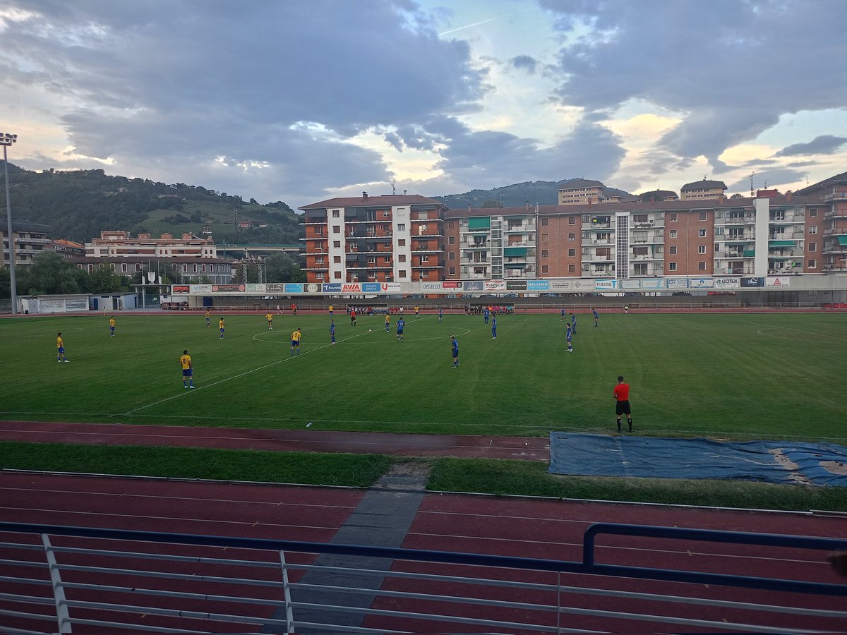JokinArruti's tweet photo. Etxian📌. @tolosacf_ 3-1 #Urola. Ligako 2. Partidun lehen 3 puntuk poltxikoa💪🏻💪🏻!! Aupa Tolosa beti 💙💙 https://t.co/4eIp8UIlW0