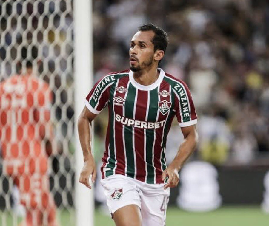 resenhaflutt's tweet photo. 🚨 Provável escalação do Fluminense para enfrentar o Vitoria no Barradão

Fábio; Fidelis Ignácio, Igor Rabello e Gabriel Fuentes; Otávio, Bernal (Hércules) e Lima; Serna, Keno (Santi Moreno) e Cano

🗞️ @ge_flu https://t.co/TGaqZf0U8t