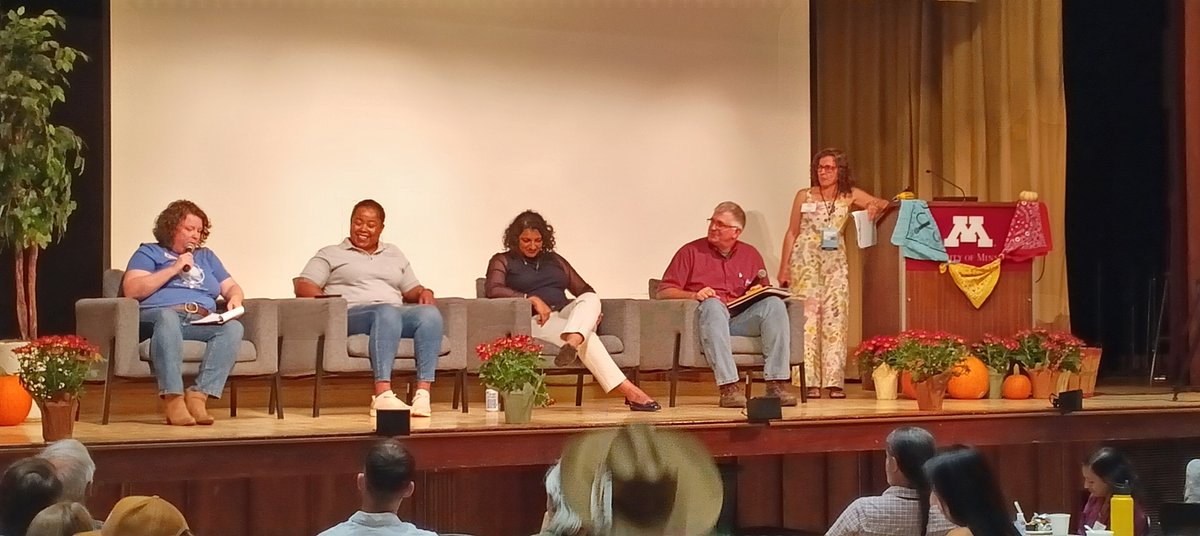 ILStewards's tweet image. ISA’s Liz Stelk joined @farmaid's Friday Farmer Forum to talk #cogovernance &amp;amp; coalition building with farmers, lawmakers, &amp;amp; how to drive real policy wins.  

“State policy is a vehicle for us to hold our Members of Congress accountable.” – Liz Stelk  #FarmAid2025 #FoodandFarm