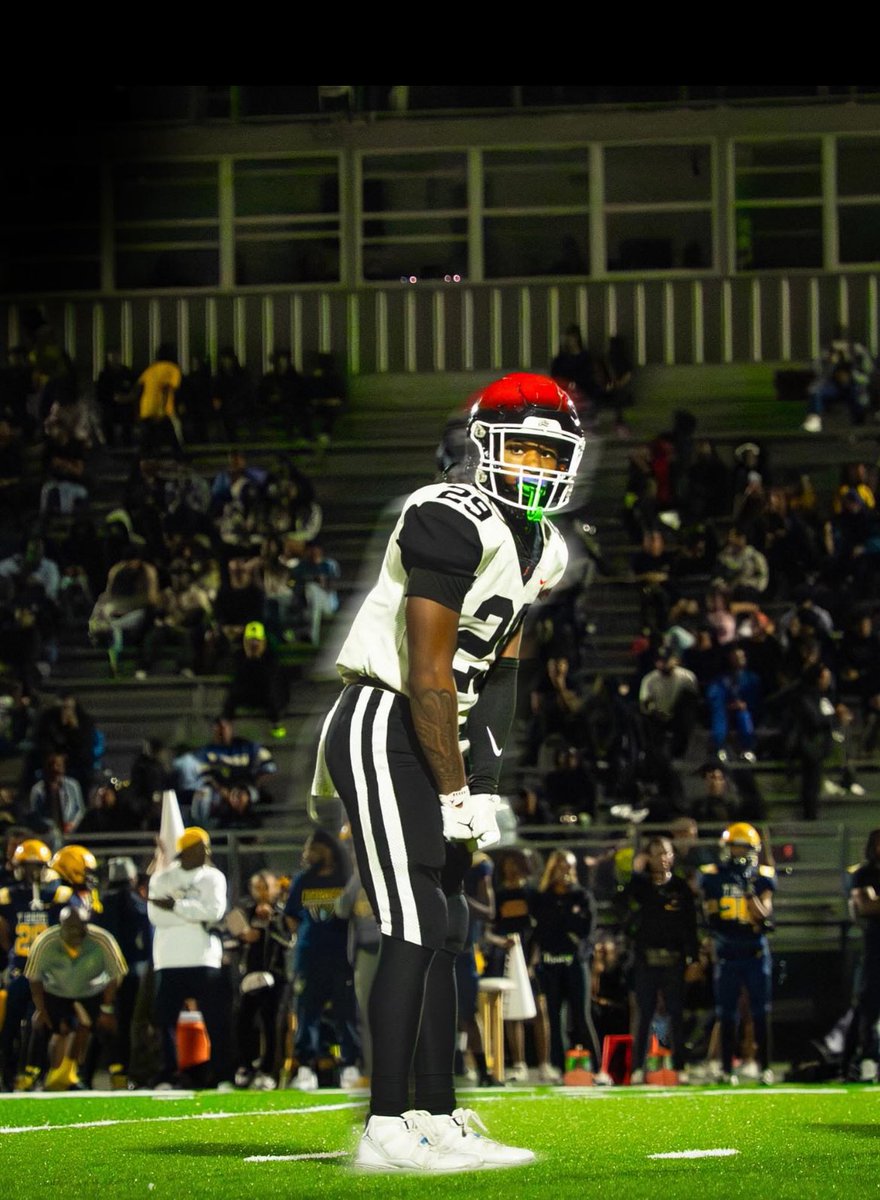 Let’s welcome Kai Williams 

 Kai Williams RB/ATH/DB C/O 26 5’10” 180lbs GPA 3.0 
Richtownship HS 
<a href="/canttackle9/">Kai Williams</a> 
NCAA 2310135074

kai83108@icloud.com
Jersey 29 
Film hudl.com/video/3/181636…

Recruiting 1-0-1 <a href="/vosrecruitng/">vos recruting</a> 
hudl.com/v/2RMXy5
Coach: Woods: qwoods@rich227.org